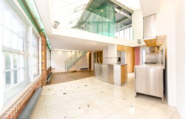 2 Bed Apartment | Excellent Condition