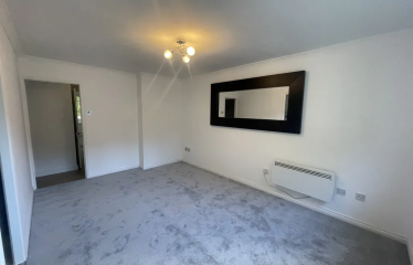 1 Bed Flat | Popular Development